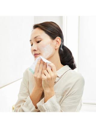 Liz Earle Cleanse & Polish™ Hot Cloth Cleanser